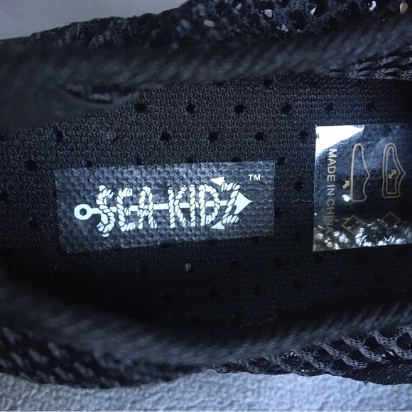 Boys Water Shoes - Picture 12 of 12